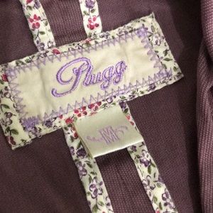 Brand Plugg Size Medium